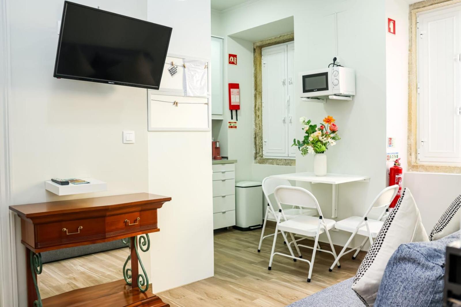 Residencia Queiros - Apartamento T1 リスボン エクステリア 写真