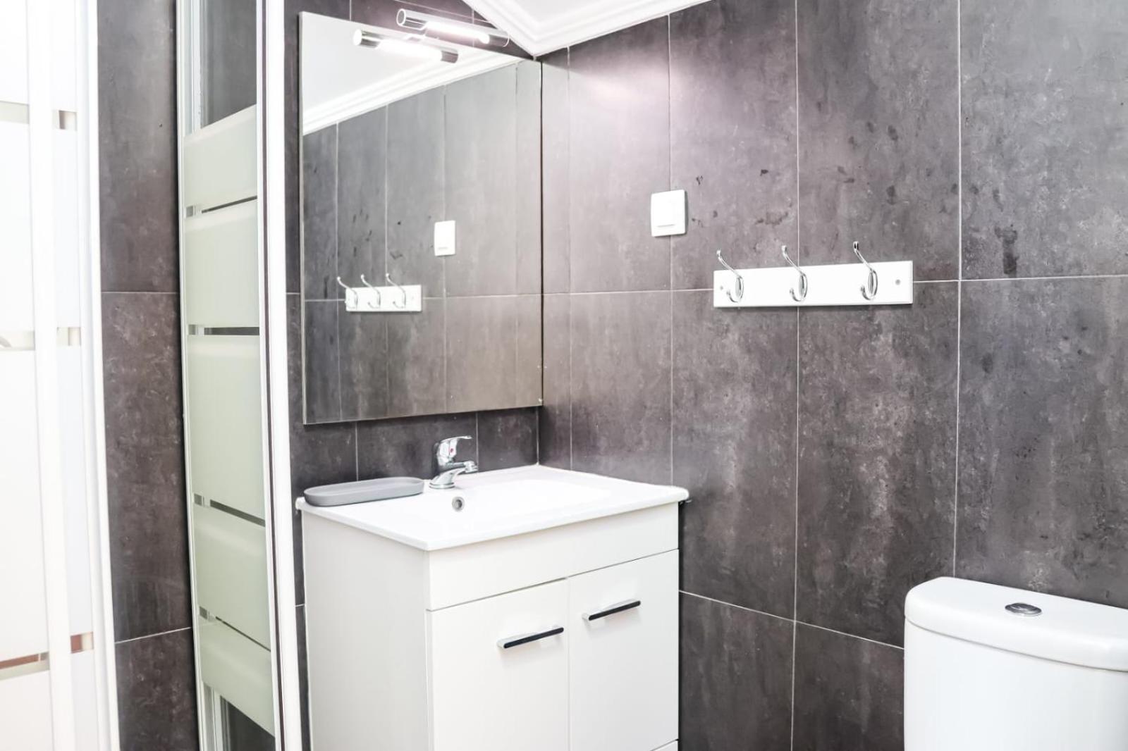 Residencia Queiros - Apartamento T1 リスボン エクステリア 写真