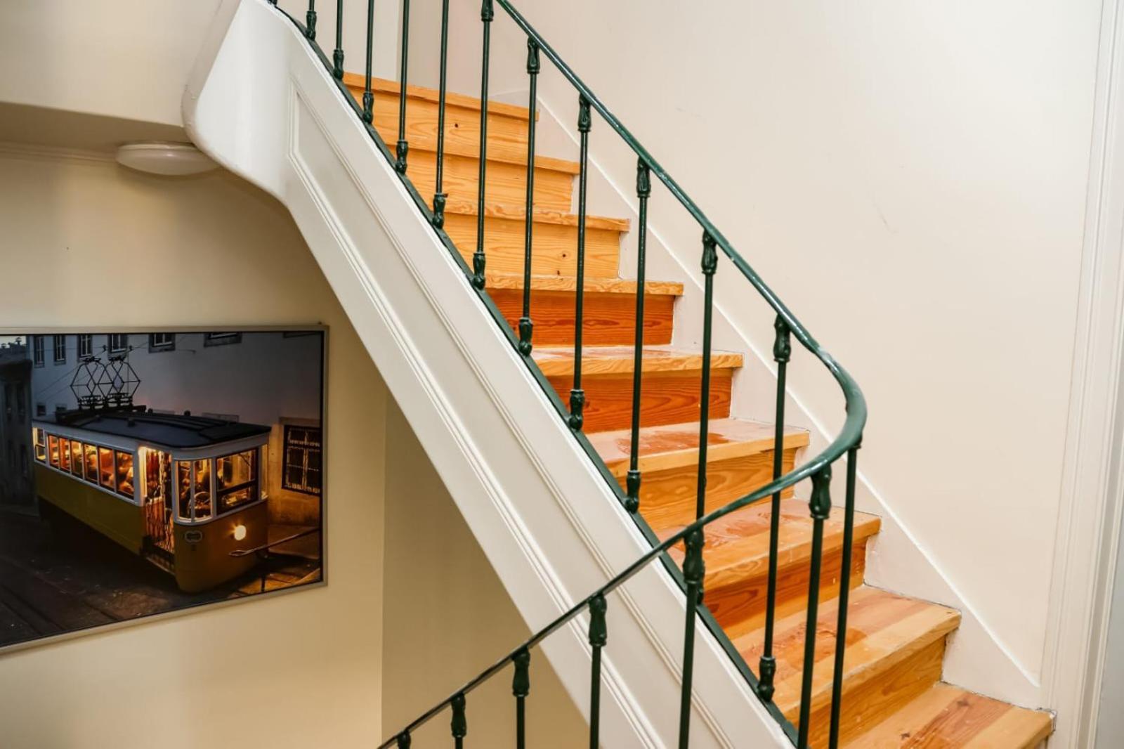 Residencia Queiros - Apartamento T1 リスボン エクステリア 写真